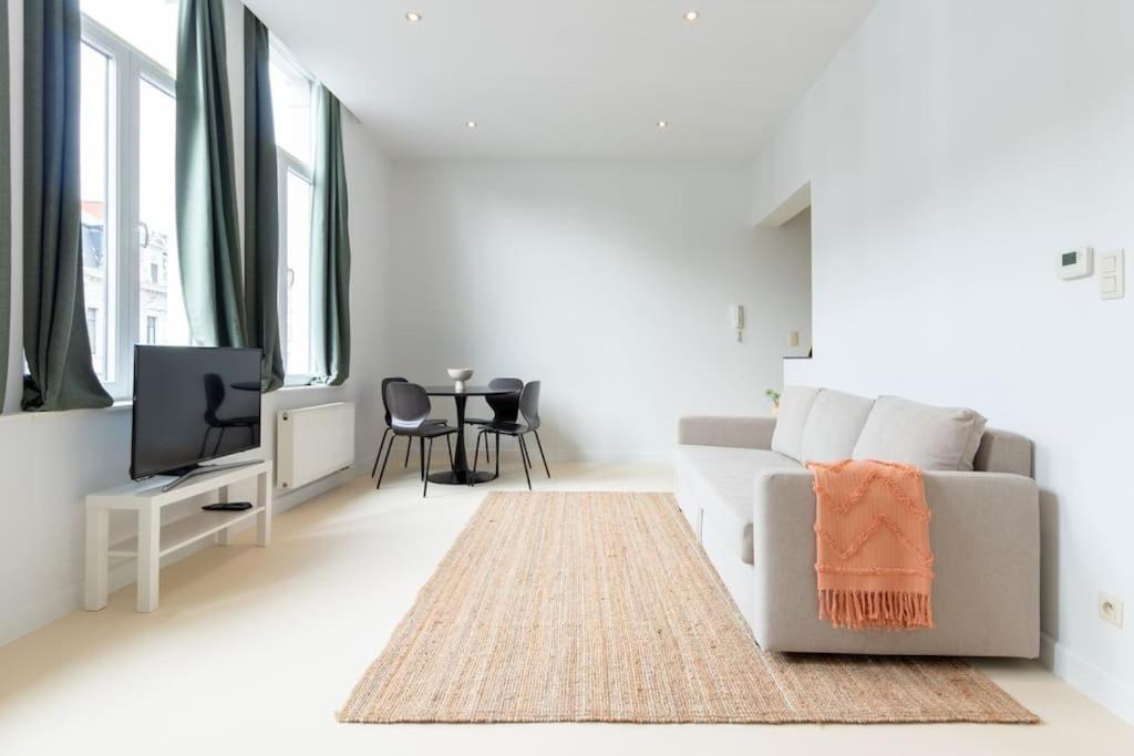 Bright, Spacious Apartments & Perfectly Located In The Heart Of Гент Екстер'єр фото